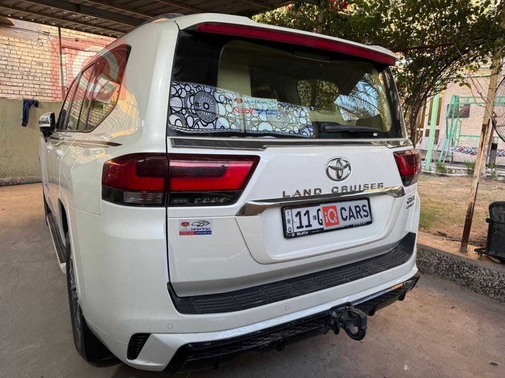 تويوتا لاندكروزر